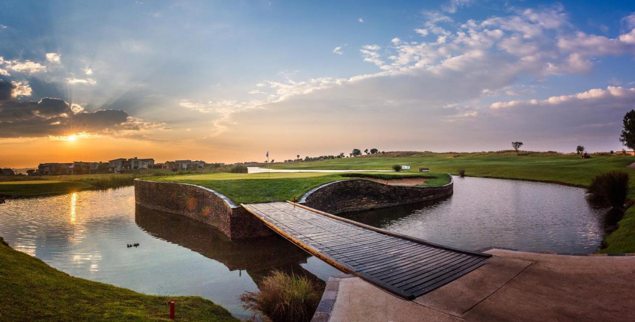 The Serengeti Lodge Kempton Park Exterior photo